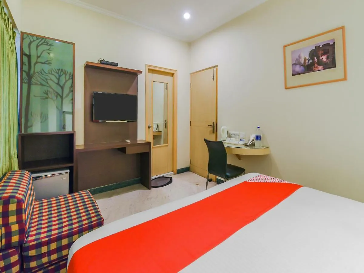 Cedar Court Bed & Breakfast Delhi